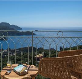 3 bedroom villa with pool & sea views, near Palaiokastrítsa, sleeps 6